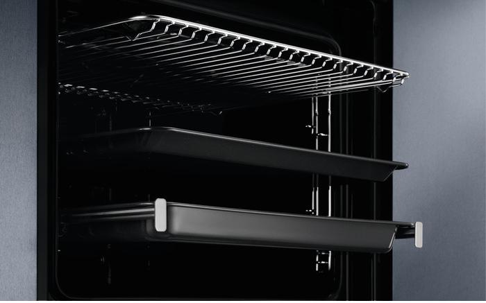 Духовой шкаф Electrolux OEF5C50X Духовой шкаф Electrolux OEF5C50X — Корпус и элементы управления