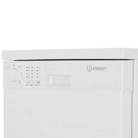 Посудомоечная машина Indesit DFS 2A59 белый