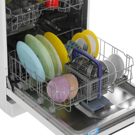 Посудомоечная машина Beko DVN053R01W белый